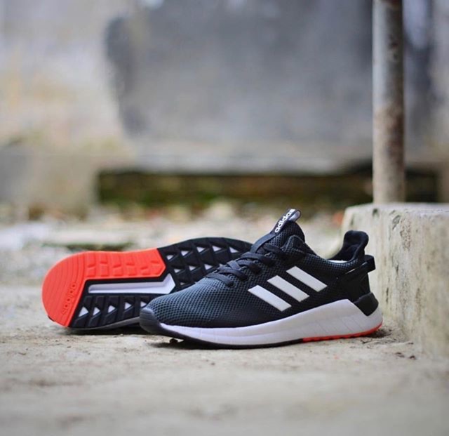 Adidas questar ride