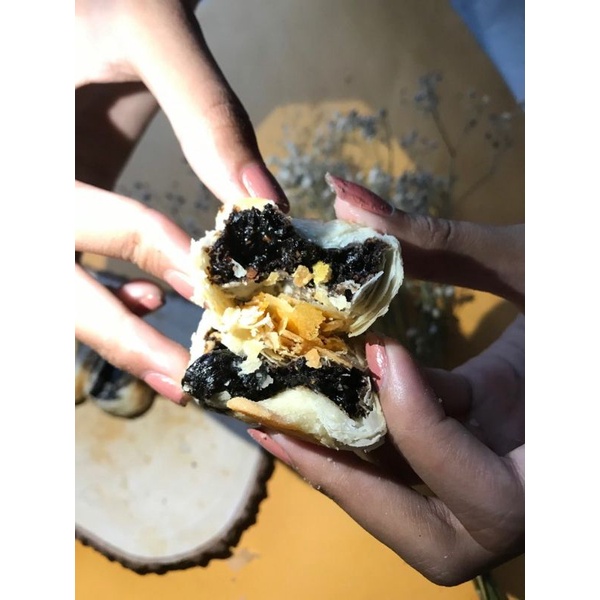 

C'BAKPIA-Cemilan Khas Jember- Bakpia mantul