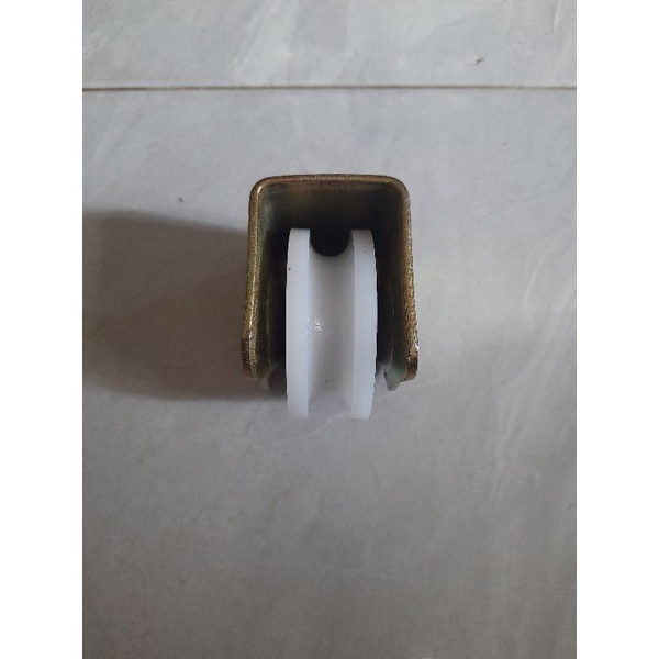 Roda nilon ukuran 7 rel bulat