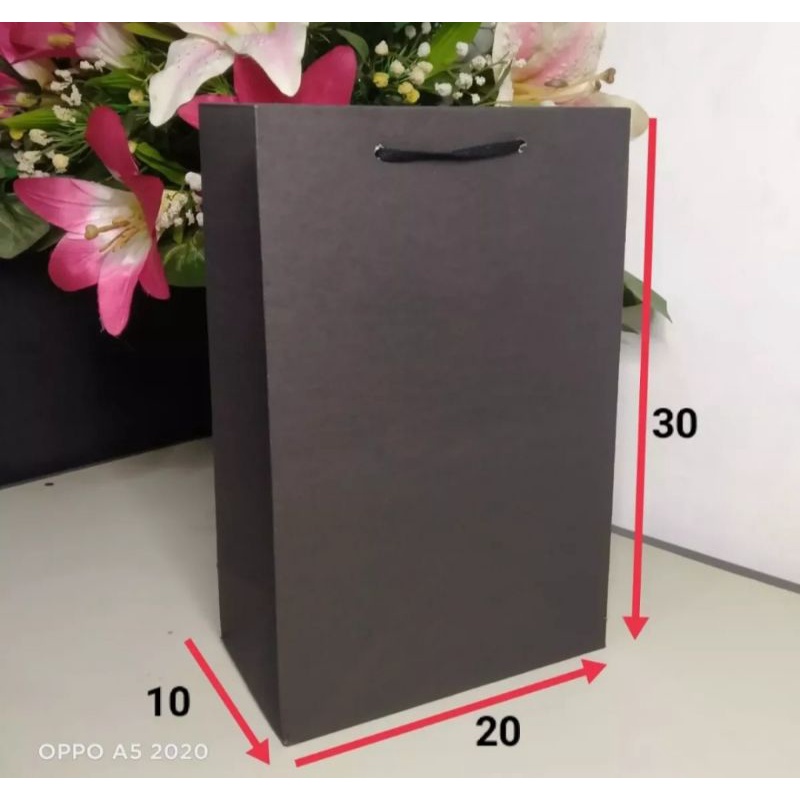 

12pcs Paperbag uk 20x10x30