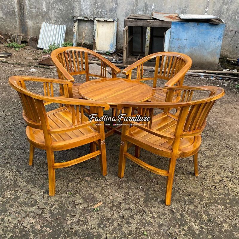 Kursi Tamu Betawi Amerika