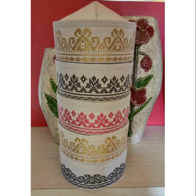 Peci songket lobei/bulat dasar putih