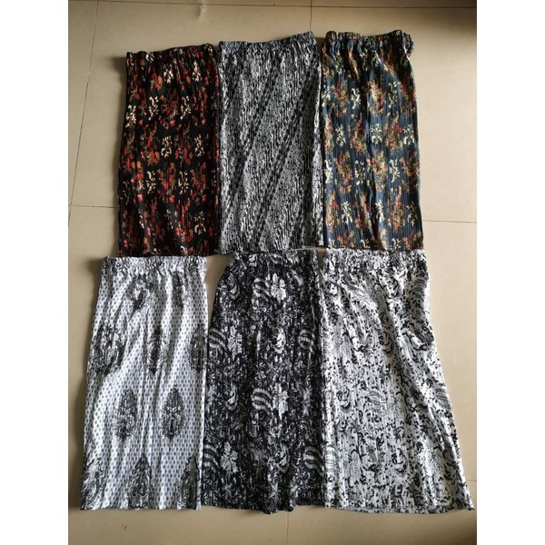 Rok Plisket PENDEK MURAH motif banyak