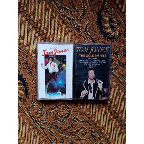 Kaset pita Tom Jones (sepaket)