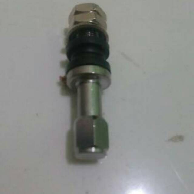 Pentil ban mobil panjang tubeless