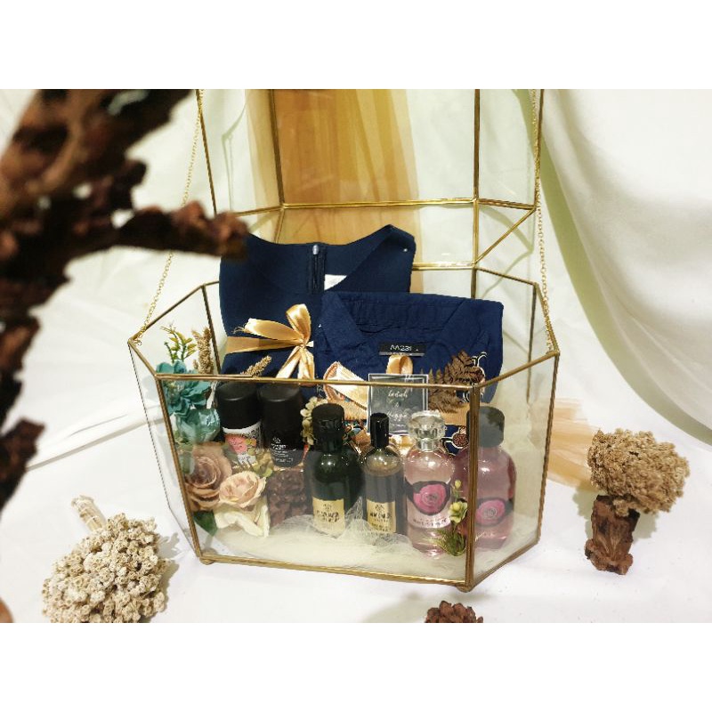 Sewa & hias seserahan | Terrarium