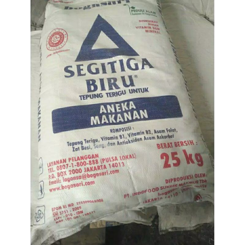 

TEPUNG TERIGU SEGITIGA BIRU PER 250 GRAM