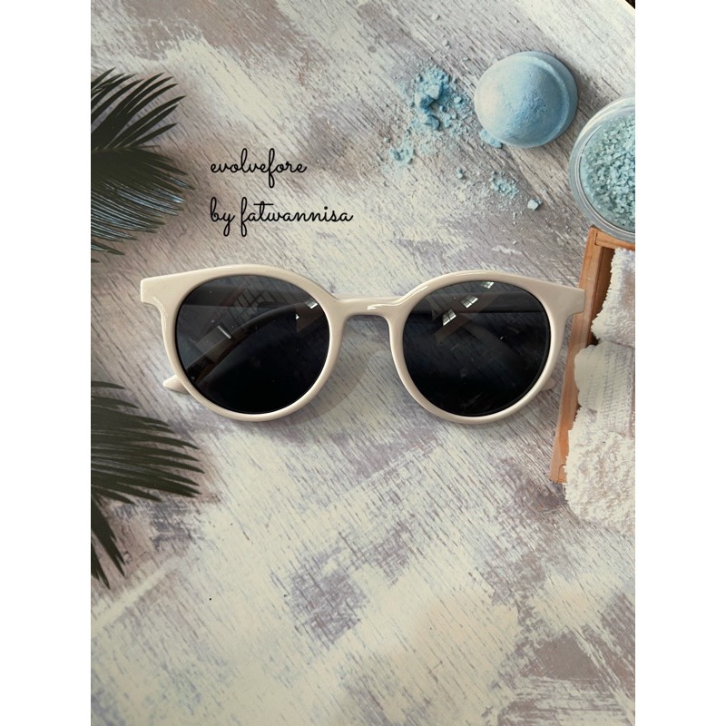FATWANNISA - KOREA - 1 KACAMATA KOREA BULAT-Putih