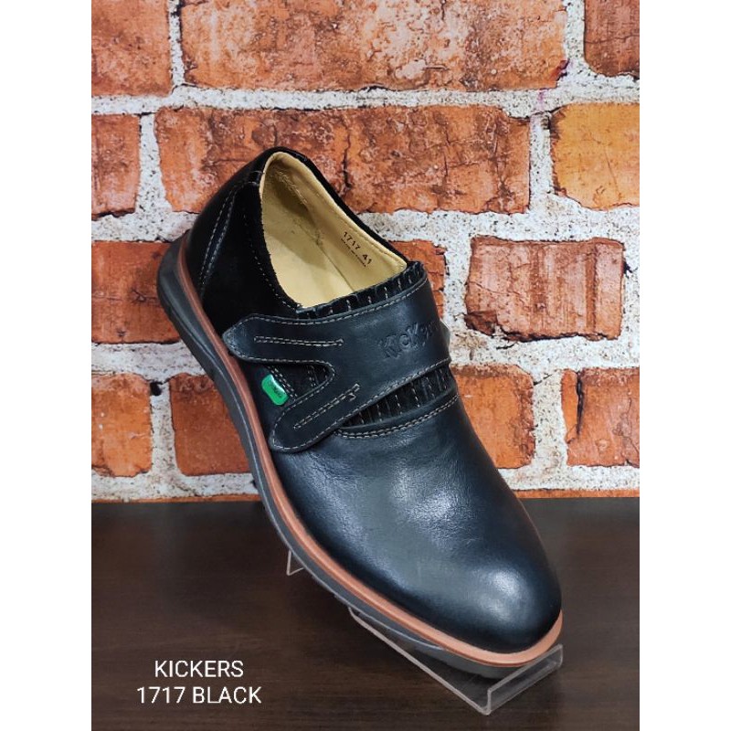 sepatu pria , sepatu cowok , sepatu santai , sepatu casual/formal KICKERS original