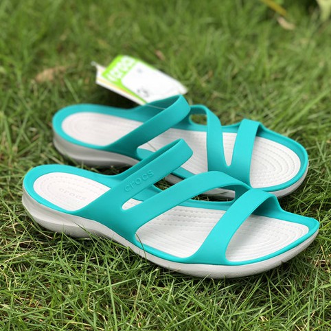 Crocs / Crocs Wanita / Sandal Crocs / Crocs Swiftwater / Sandal Wanita / Crocs Wanita / Sandal Flat