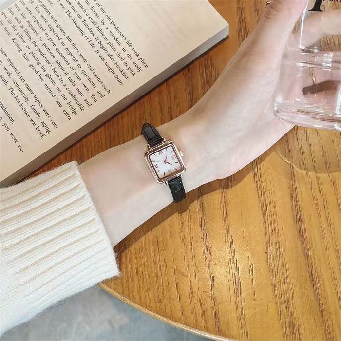 Jam Tangan Wanita A0186 Fashion Small Square Watch