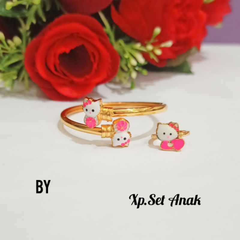 Gelang BABY Bangle gratis cincin Karakter Gold,tidak karat,termurah *COD*