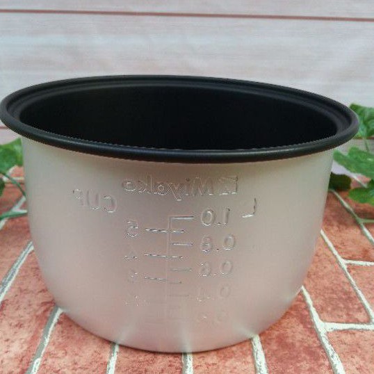 panci miyako MCM 610 /magicom/Rice cooker/ 1 liter/Cocok untuk Quantum QSC 203/Sanken Sj 200/Niko RC