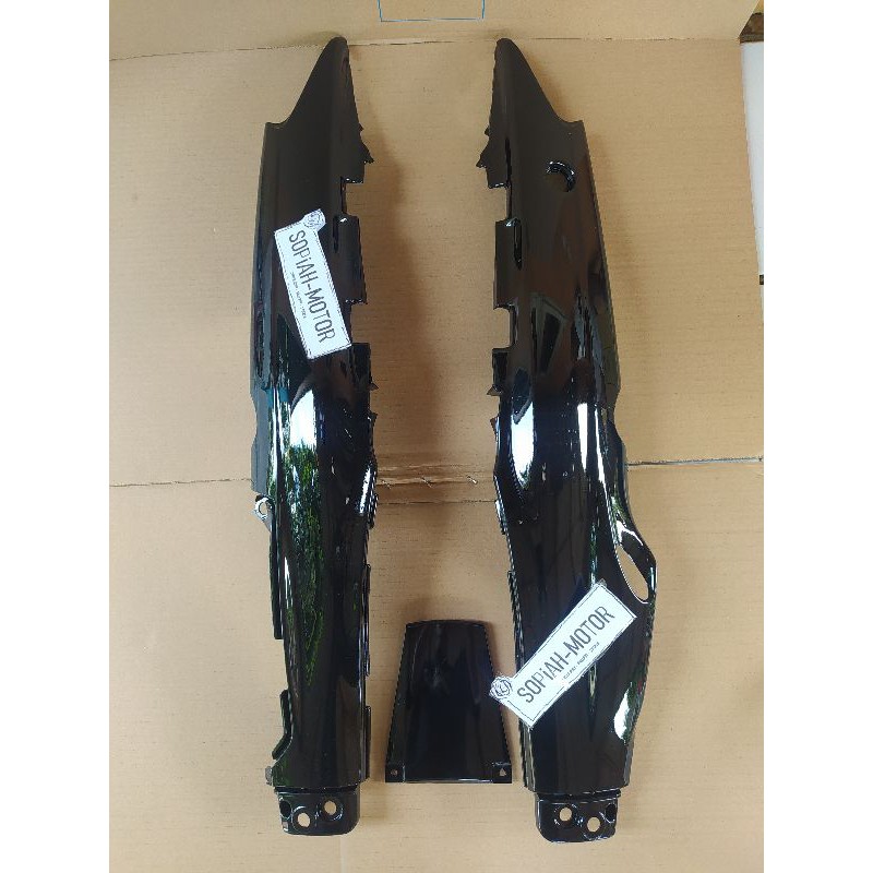 BODY BELAKANG FIZR VEGA LAMA HITAM