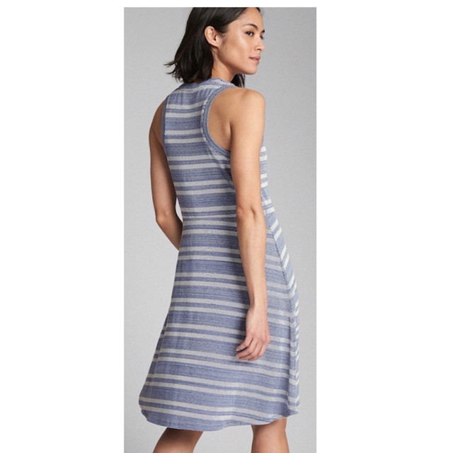 Gap sleeveless midi dress