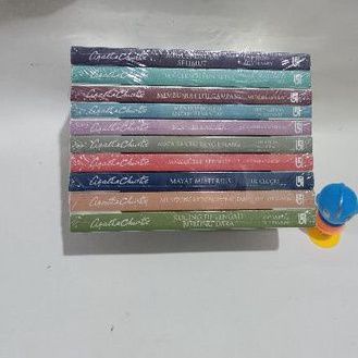 BUKU BUNDEL AGATHA CHRISTIE