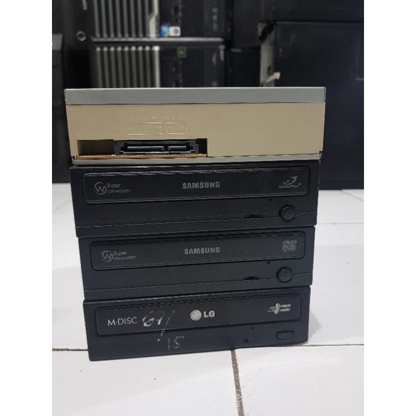 DVD RW INTERNAL SATA UNTUK PC