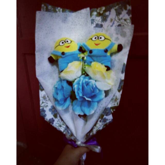 Buket bunga boneka minion