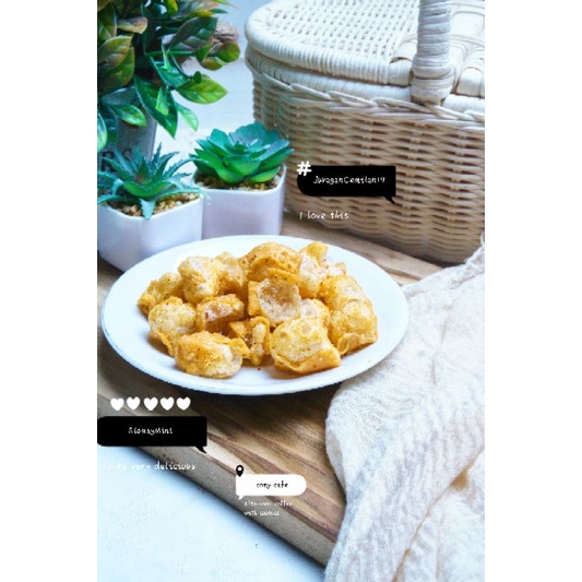 

Cemilan/Snack kiloan/Keripik pedas/Jajanan Siomaymini pedas