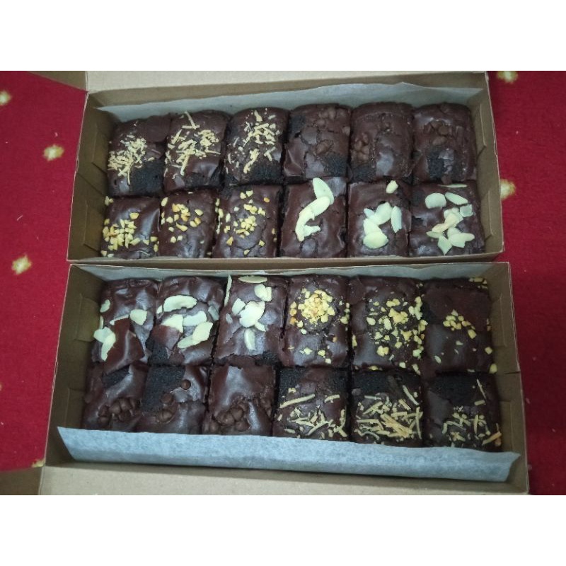 

FUDGY BROWNIES