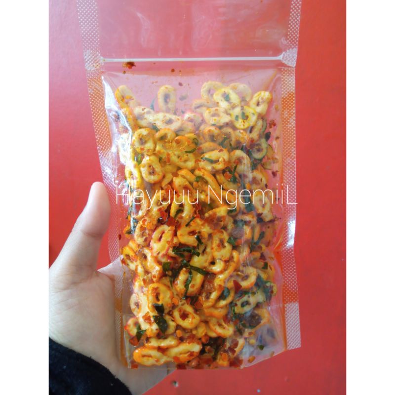 

SEBLAK KERING ANGKA 8/SEBRING ANGKA 8 PEDAS DAUN JERUK 100GR