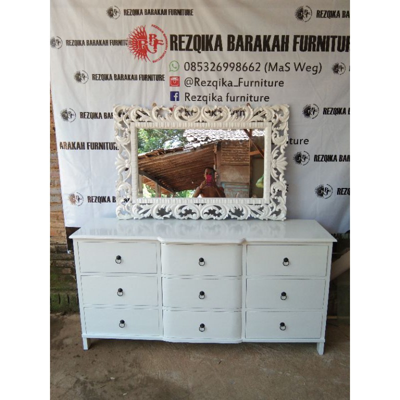 bufet kaca rias/bufet frame ukir.