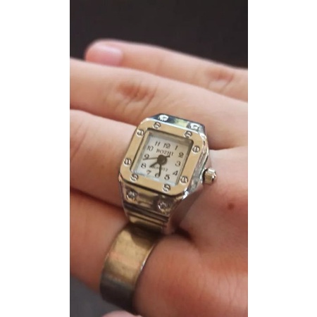 Jam cincin unik keren Retro vintage. Bonus batrai jam cadangan