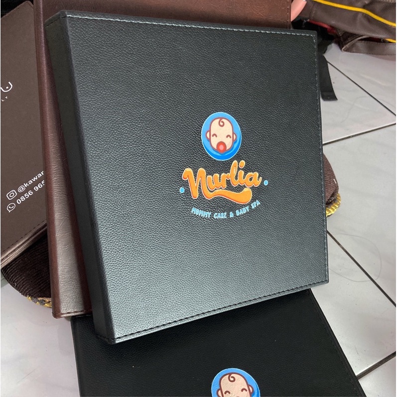 

buku menu custom logo bebas cetak
