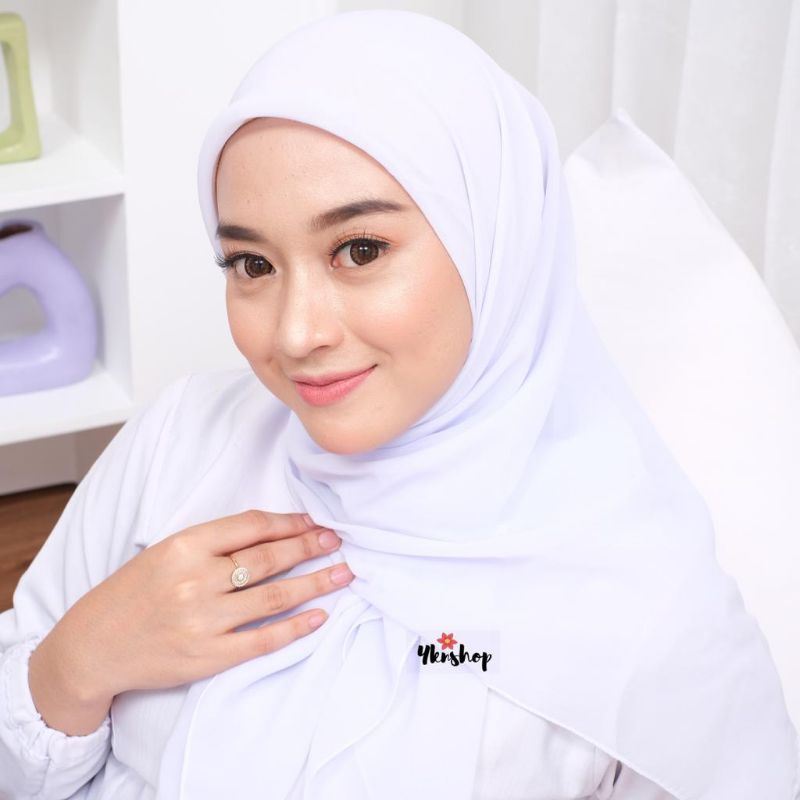 Bella Square / Jilbab Segiempat Bella Pollycotton