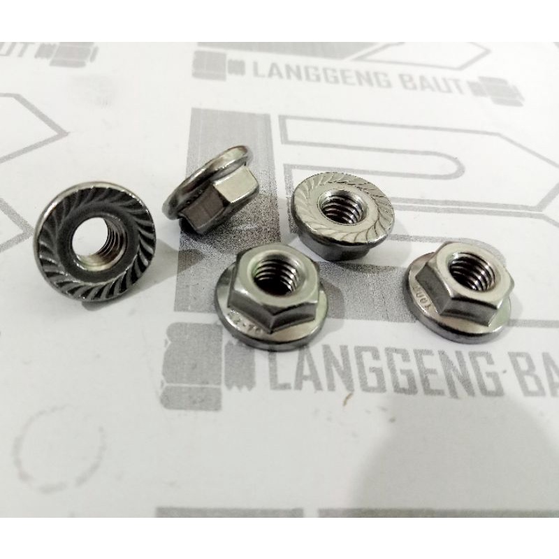 Mur Flange M6 Stainless Steel / Mur Tapak Stainless Baut 10