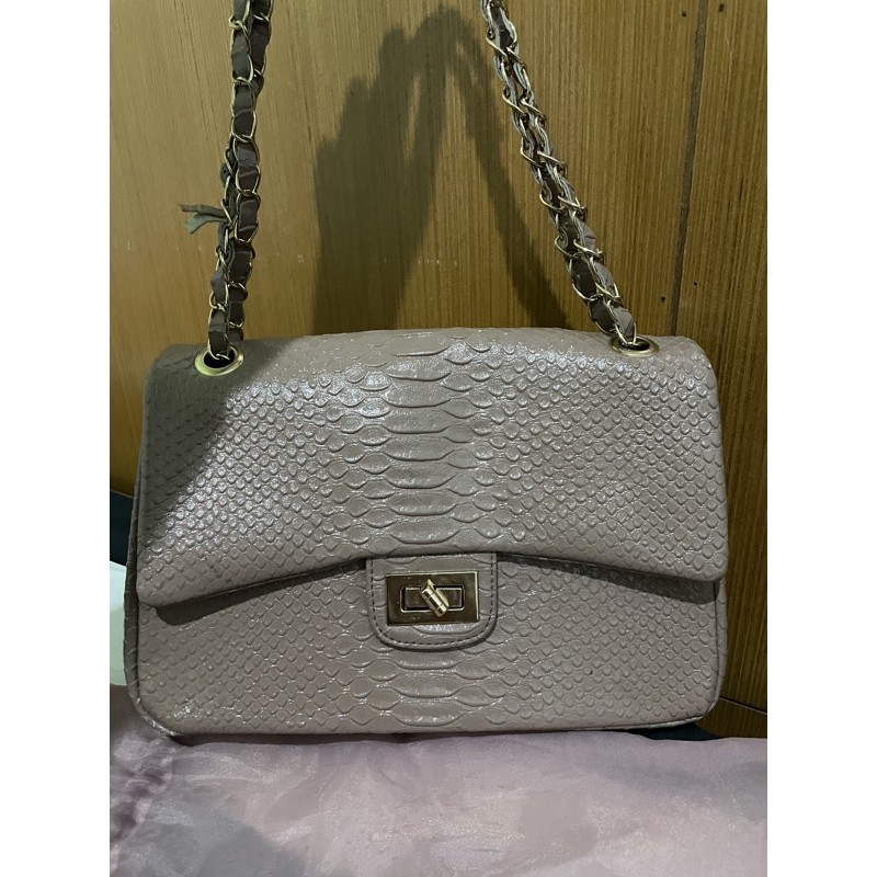 Heylocal.Id Kyra Bag