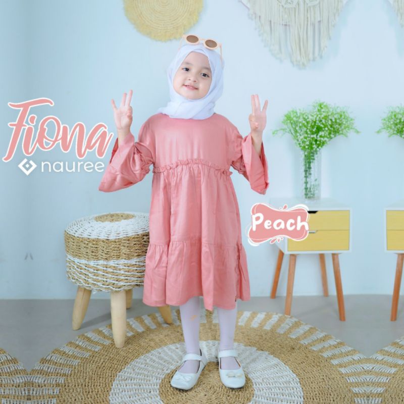 Nauree - Fiona Dress Anak Perempuan Bahan Rayon Twill Warna Peach Ukuran S M Tidak Menerawang Tekstur Licin Halus Lembut Untuk Umur 1 2 3 4 5 6 Tahun Lengan Panjang Soft Premium Lembut Adem Dingin Nyaman