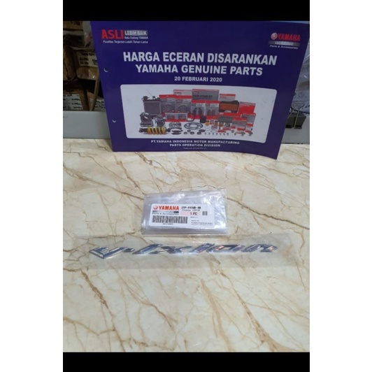 STIKER EMBLEM BODY SAYAP NEW VIXION NVA 2015-2016 ORI YAMAHA (1PC) 2TP-F416B-00