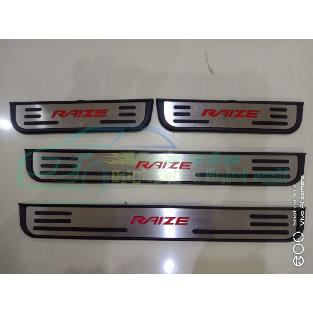 Sill Plate / Sill Plate Samping Tanpa Lampu Toyota Raize