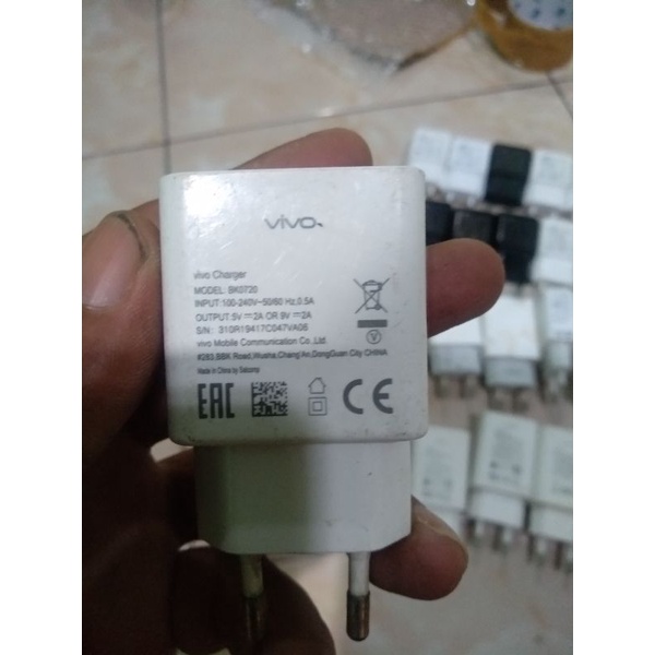 cas bawaan Vivo 11 pro