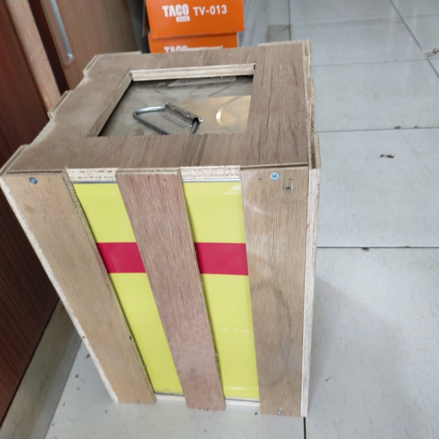 

peti kayu packing lem blek