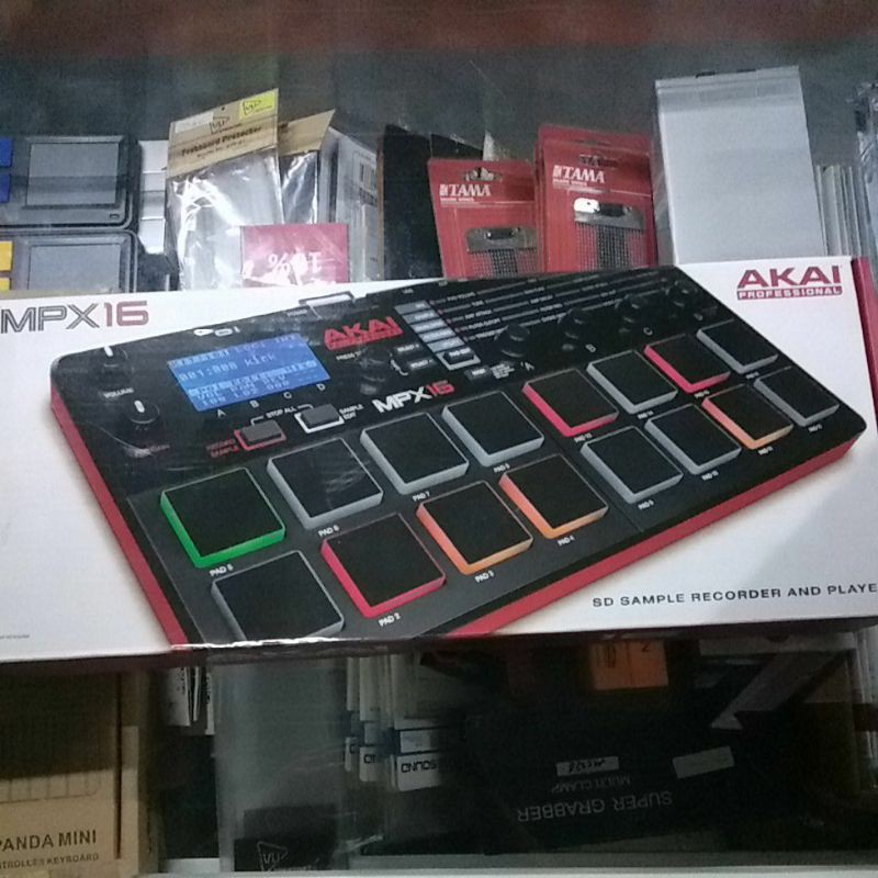 AKAI-MPX16