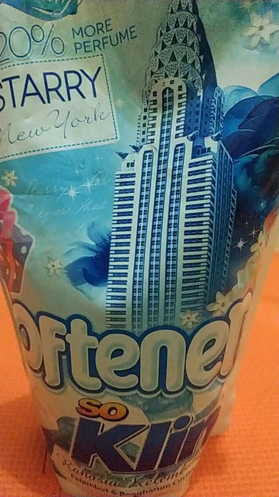 Softener Pelembut Pakaian Soklin So Klin Laundry Starry New York 900ml