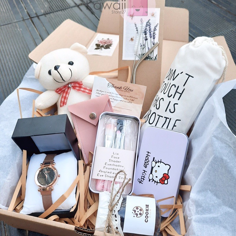 

KADO ULANG TAHUN CEWEK PACAR / HADIAH ANNIVERSARY / KADO WISUDA / HAMPERS / GIFT EXCLUSIVE