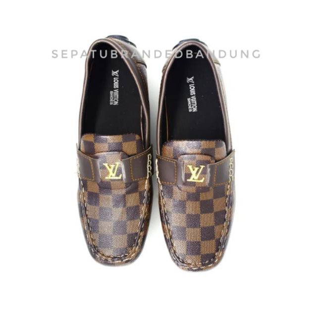 Dnr 02 Sepatu slip on pria LV louis vitton casual