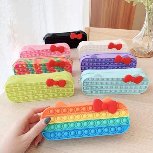 

Tempat Pensil Pop It Kotak Pensil Sekolah Anak Pita Ribbon Gelembung Rainbow Mainan Pop It