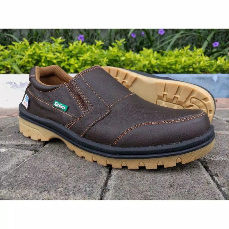 Grosir sepatu casual pria kickers bahan kulit asli d12