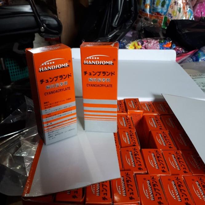 

Lem Korea Handsome 1 Box Isi 50 Pcs Pembelian 12 Ke Atas Bonus 1 Kaos