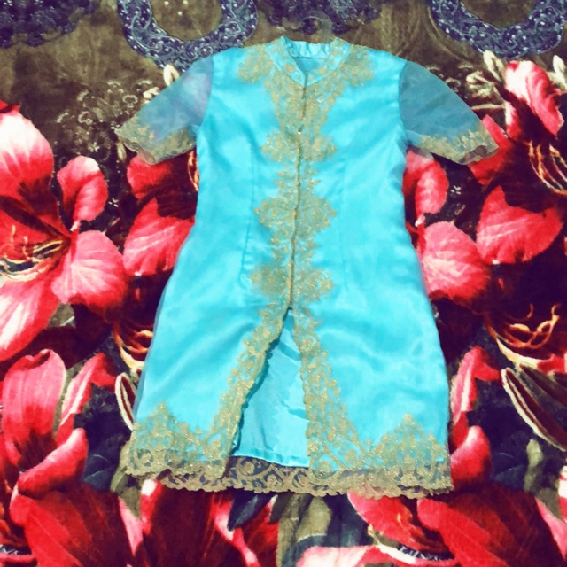 Kebaya Biru Langit