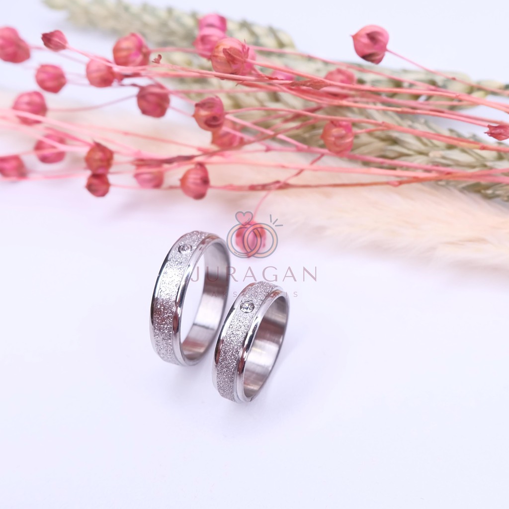 [UKIR NAMA + BOX HATI] Cincin Couple BUCIN Titanium M5 BONUS Gelang Couple