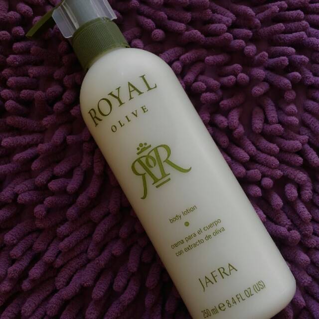 JAFRA Royal Olive Body Lotion