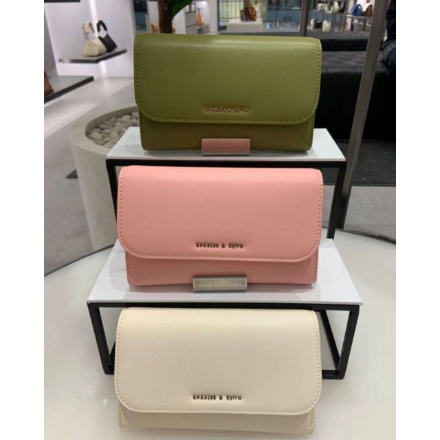 Charles & Keith | Dompet Panjang Magnetic Front Flap