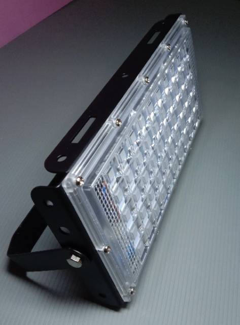 Lampu sorot led 50w