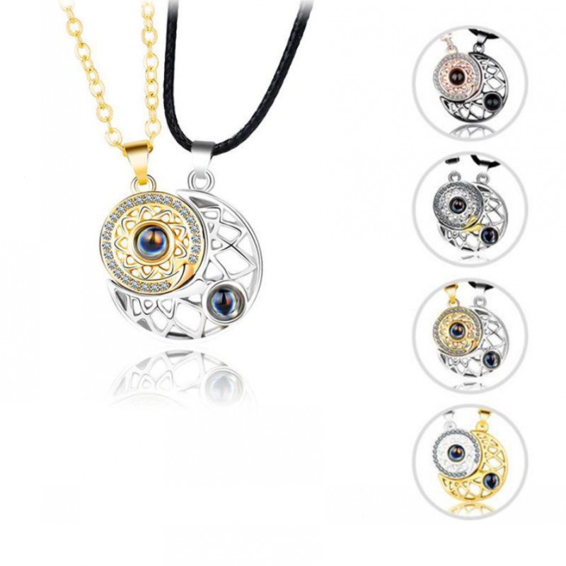 2pcs / Set Kalung Liontin Matahari &amp; Bulan Magnetik 100 Bahasa I Love You Warna Emas / Silver