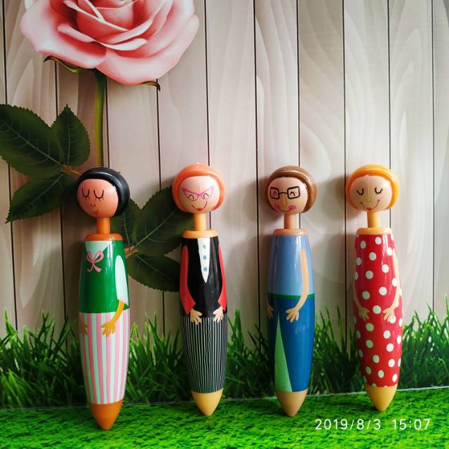 

Pulpen fancy karakter wanita